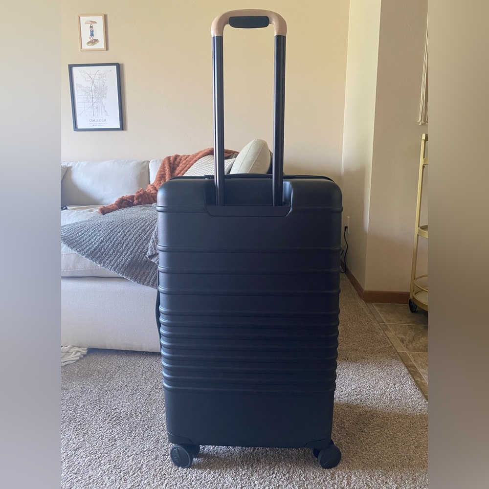 Beis Medium Check In Roller - Picture 6 of 10